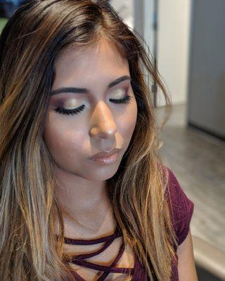 Soft smokey eye with a spark ! Makeup by @gmglam.makeupartist #insideepiskinz