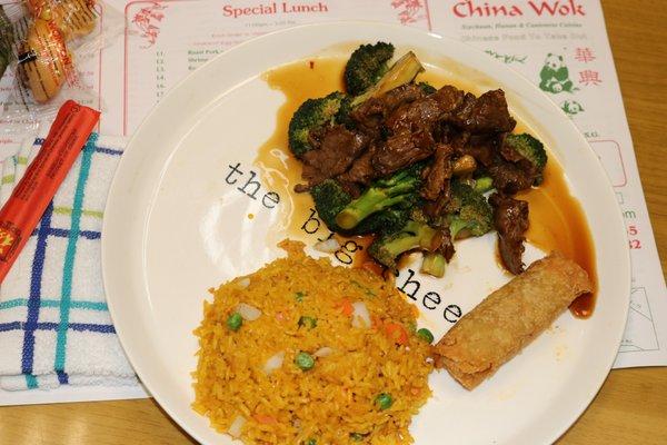 Beef Broccoli Comb
 (w.Vegetable Fried Rice & Egg Roll)