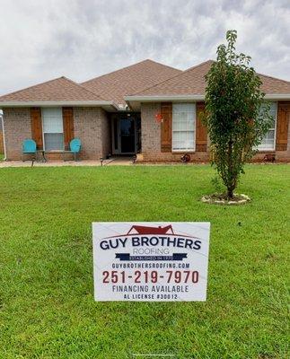 A new Atlas Signature Select roof with Atlas Pinnacle Pristine Shingles.   Color is Pristine Desert.