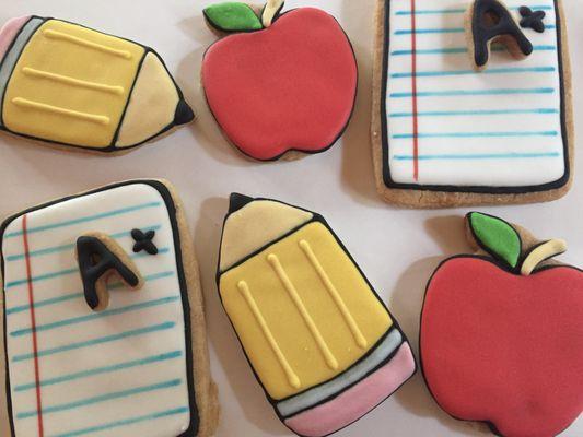 School Pencil Apple Frosted Sugar Cookie. Birthday Party Desserts & Favors Whats your theme? Always taking requests
cookiesfromscratch.com