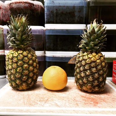 PINEAPPLE AND GRAPEFRUIT HOOKAH HEADS AVAILABLE