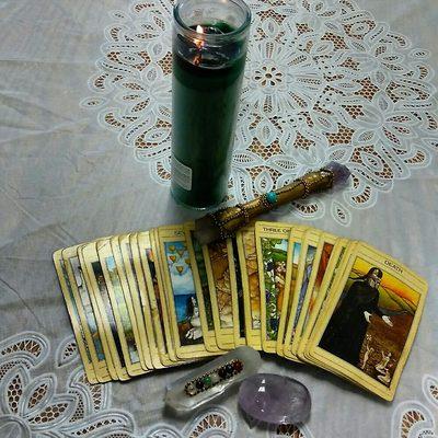 Tarot cards and cleansing crystals