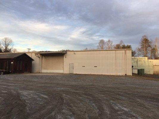 Large Drive in doors and high  ceilings