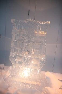 "Double Happiness" ice sculpture