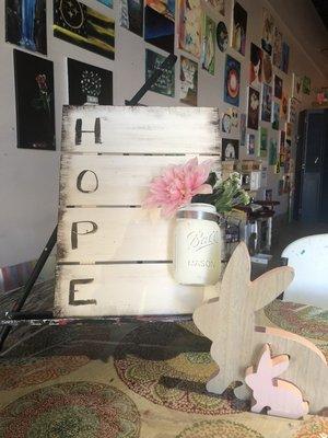 Pallet board/mason jar