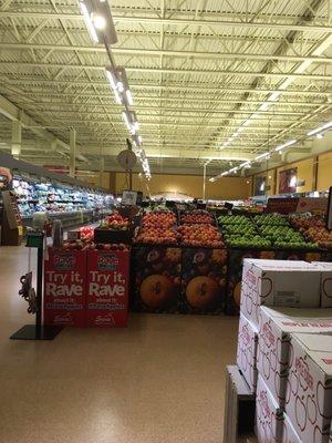 Stop & Shop Canaan CT. Older store, not the cleanest, not the best. Dirty floors.