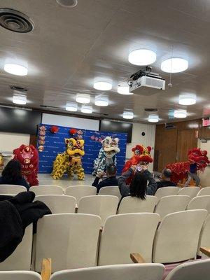 FIVE lion dance !