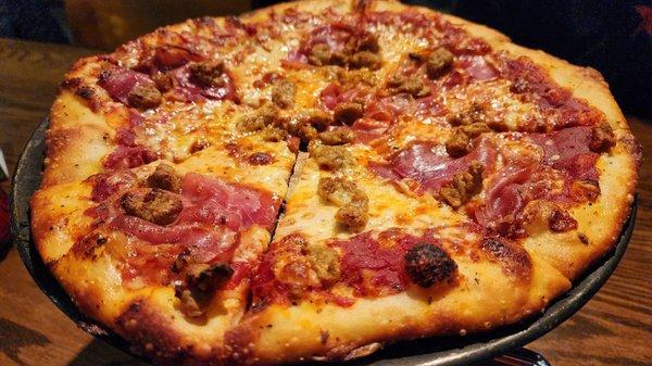 Medium Thin Crust Italian Sausage and Prosciutto Pizza. Too bad it took over an hour to get (12/10/22)