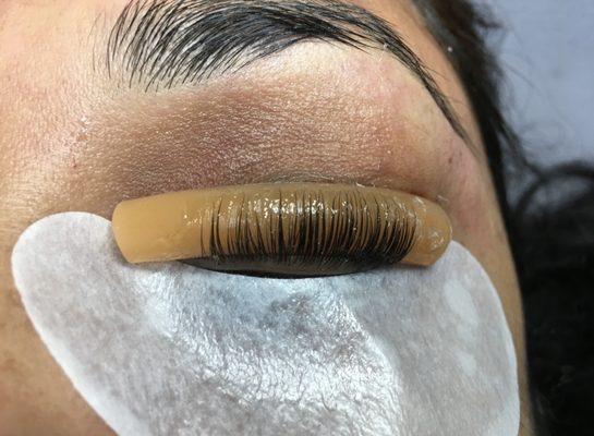 Eyelashes lift process at Flawless Facials!