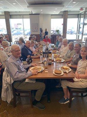 Cuisine Club is one of Bacoa's many Active Aging programs. Enjoy our monthly gathering at a local restaurant.