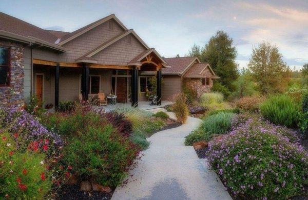 Shasta County custom and unique homes. Whether on-market or in our private portfolio, we have the perfect home for you.