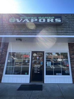 Silver Sands Vapors