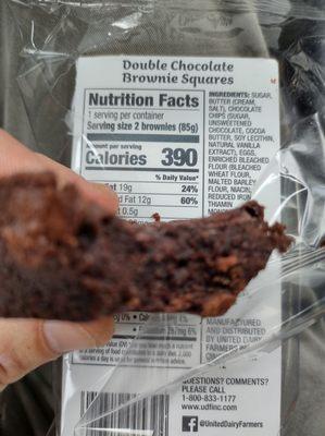 Another #wednesday #udrive #freebie at #udf. Double Chocolate Brownie Squares! Yummy! @yelpcincy