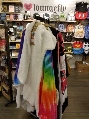 Tie-dye cape, anyone?