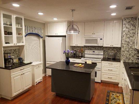 Custom Countertop, Custom Cabinet Installation
Lakeland, FL