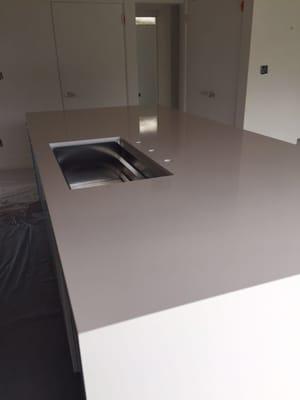 Silestone - White Zeuss