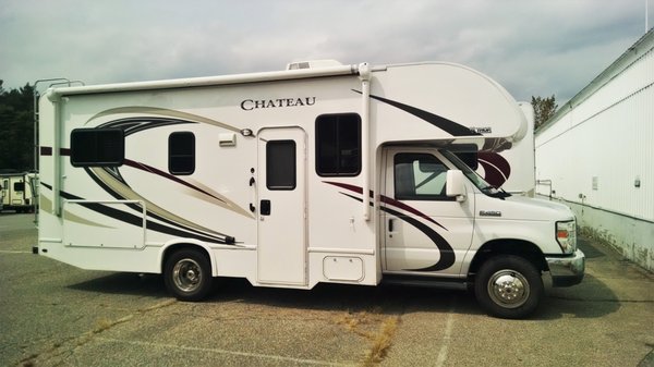 2018 Thor Chateau 24' RV.