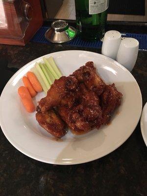 Thai chili wings.... very good!!'