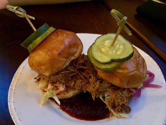 Pulled pork sliders