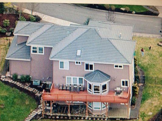 Tile roof cleaning