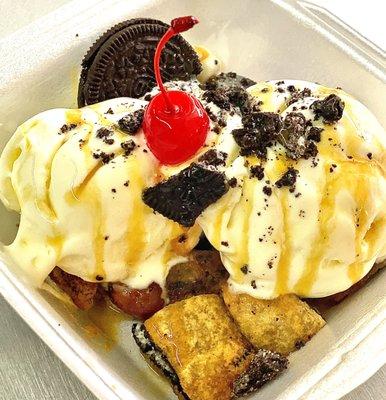 Deep Fried Oreo Sundae