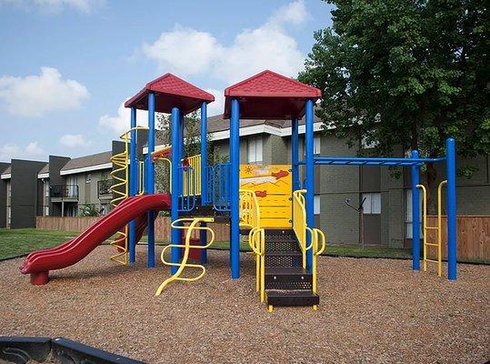 Ravenwood Apartments - Playground