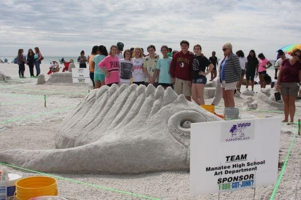 1-800-GOT-JUNK? Pinellas & Manatee sponsor Manatee HS in Sand Building Contest for Keep Manatee Beautiful