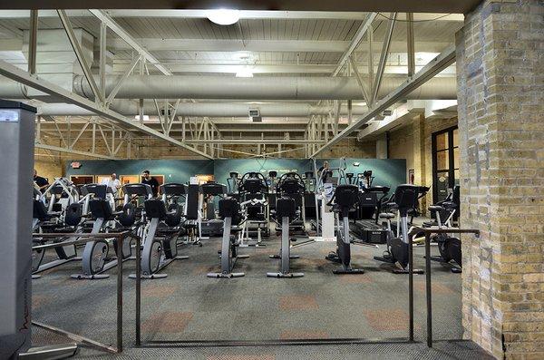 Wisconsin Athletic Club Wauwatosa - Fitness Floor and Cardio Area