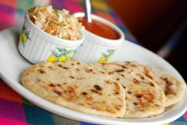 Ricas Pupusas 100% Salvadoreñas