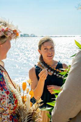 KONA WEDDING OFFICIANT® HAWAII