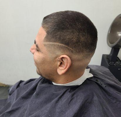 Mid Bald Fade with Design (Blowout)