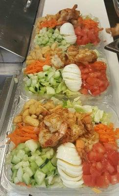 Grilled shrimp salad