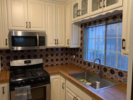 Backsplash tiles