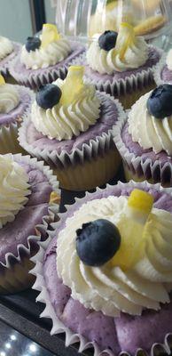 Lemon blueberry mini cheesecakes