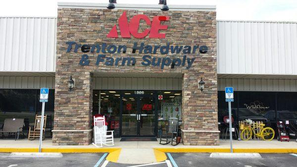 Trenton Hardware & Farm Supplies