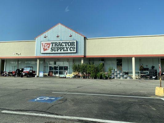 Tractor Supply Akron.