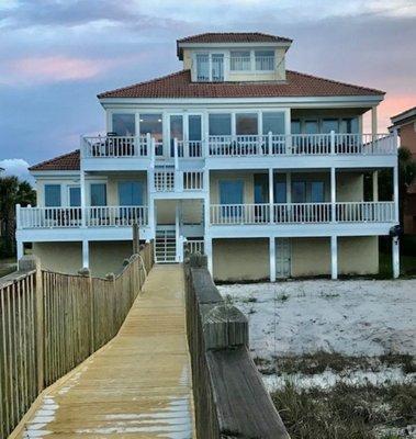 Big beach houses for your whole family
 https://ALAVHR.com/listing.276