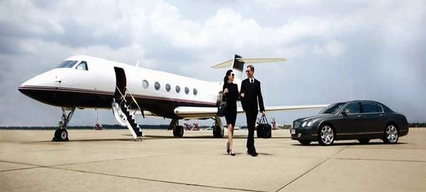 We offer door-to-door airport shuttle service to and from all major airports in the New York/New Jersey area