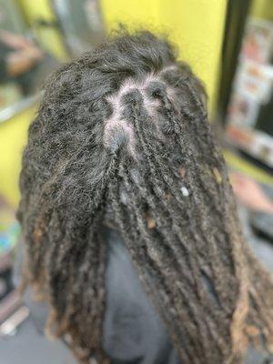 Dreadloc maintenance (crochet)