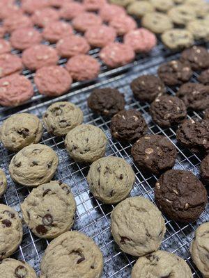 Neapolitan Mix of chocolate chip, triple chocolate and strawberry cookies!