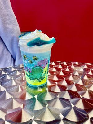 Kids drink, Shark Bite ($2.00)