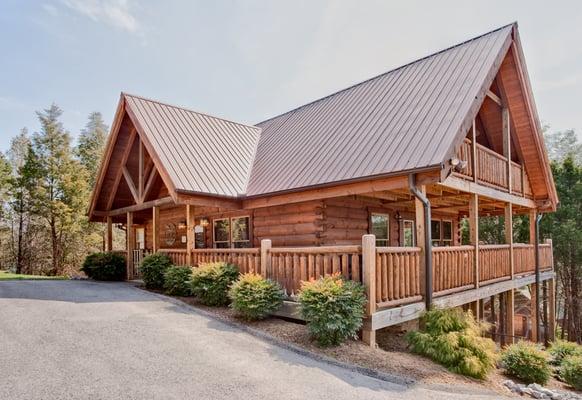 Beautiful Cabins in the Smoky Mountains of Pigeon Forge and Gatlinburg Tennessee