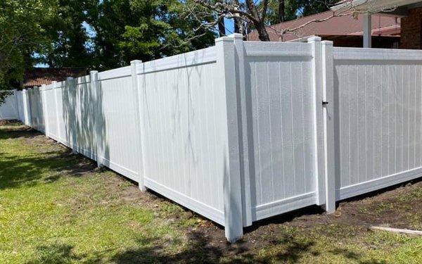 Fence contractor - installation and repair - in Myrtle Beach, SC