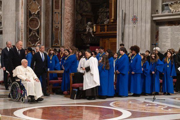 Papal Mass with Pope Francis

A truly life-changing experience for our choristers!