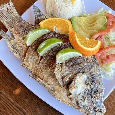 Mojarra Frita (Fried Whole Fish) plate