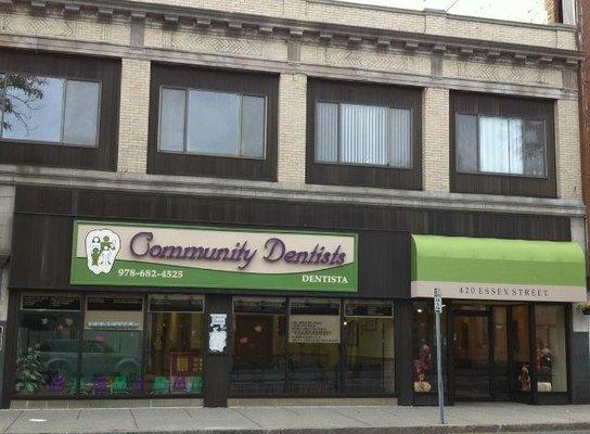 Community Dentists - Lawrence