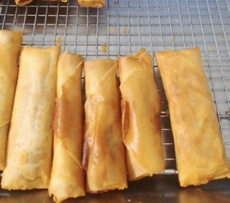 Lumpia meat filled rolls (choice of pork, beef, or chicken)