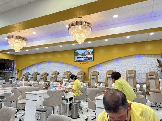 DQ Nails Spa