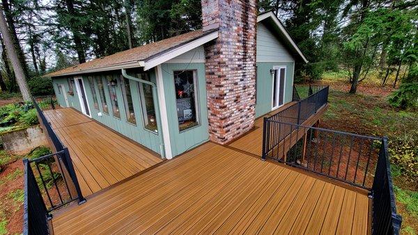 Trex Transcend Custom Deck with Fortress Deck Rails