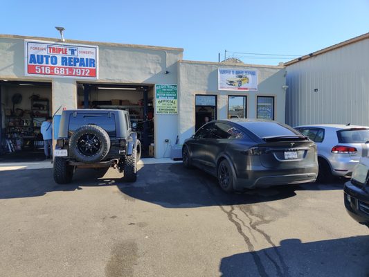 Front office of auto repair shop